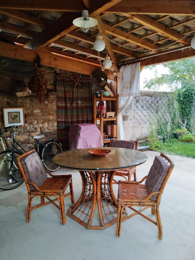 Hotel La Roulotte Des Carpates Gaillac Esterno foto